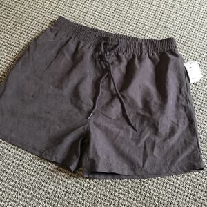 5B Sueded Shorts Size Medium Black NWT